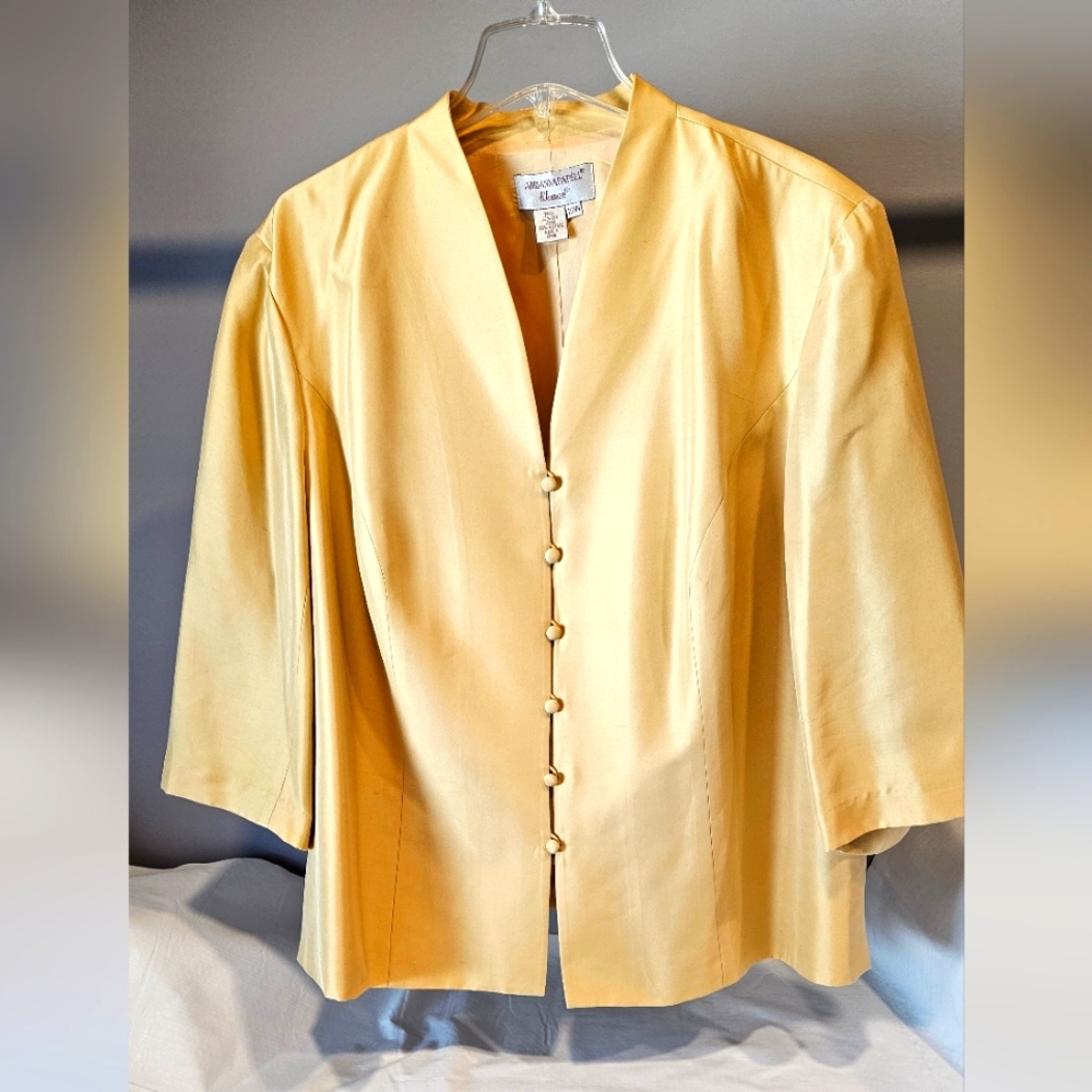 Adrianna Papell Woman Silk lined blouse size 22